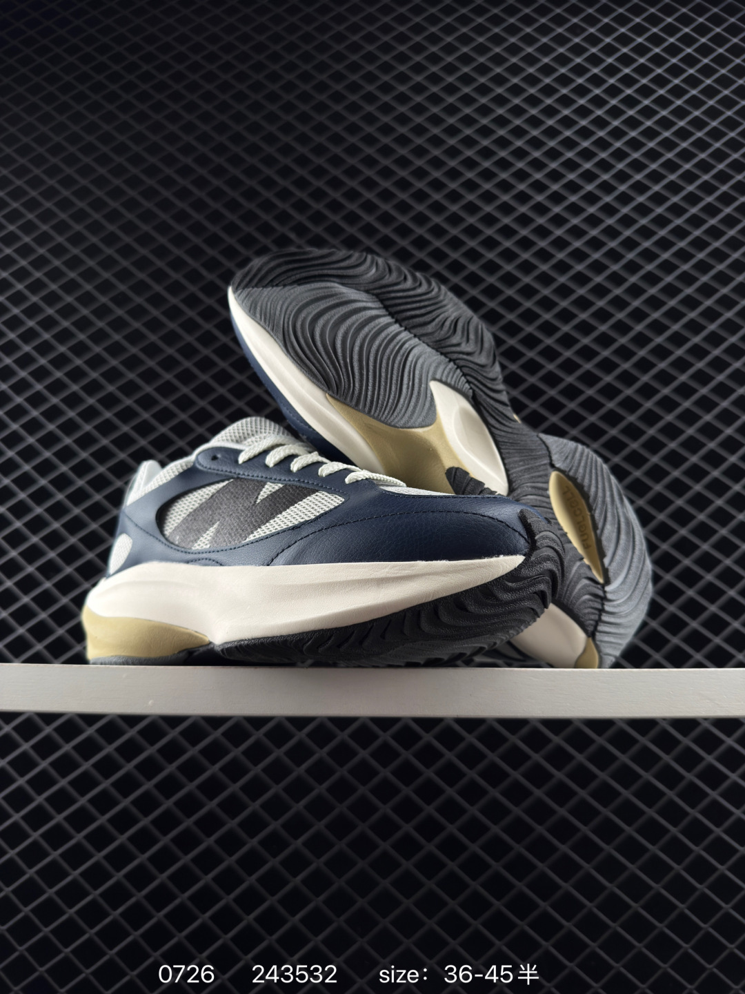 New Balance Warped Runner UWRPOMOB